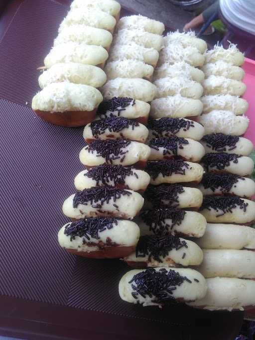 Kue Pukis Dan Carabika Raisaka (Contong) 2