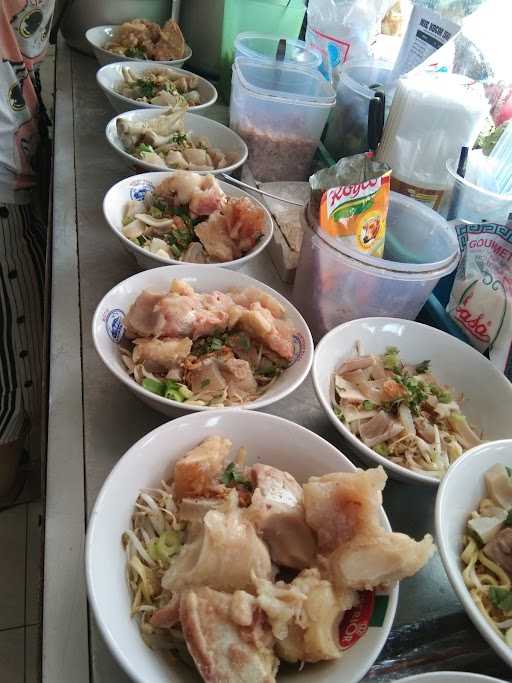 Mie Kocok Teh Isna 8