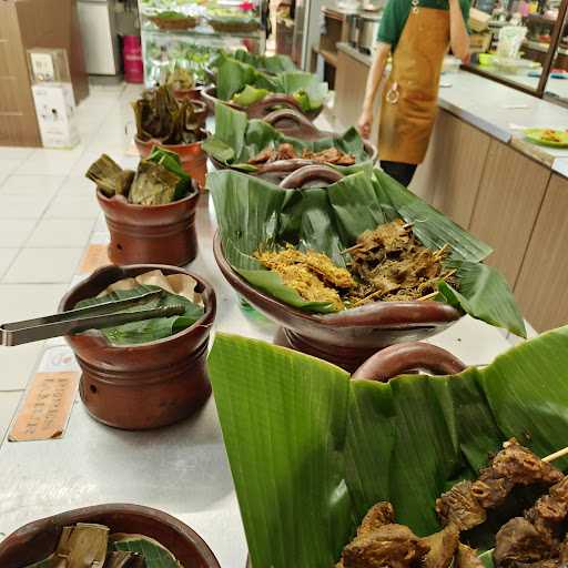 Rumah Makan Ciganea 6