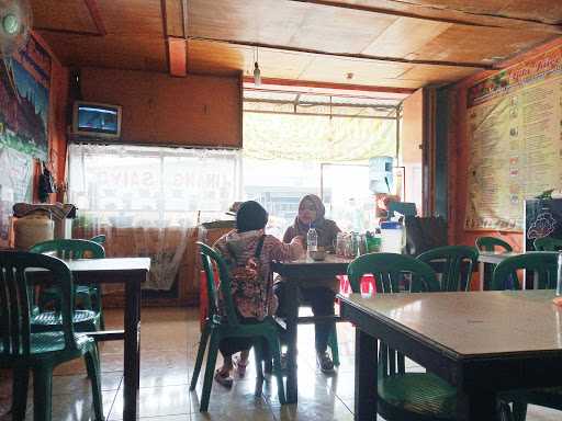 Rumah Makan Minang Saiyo 1