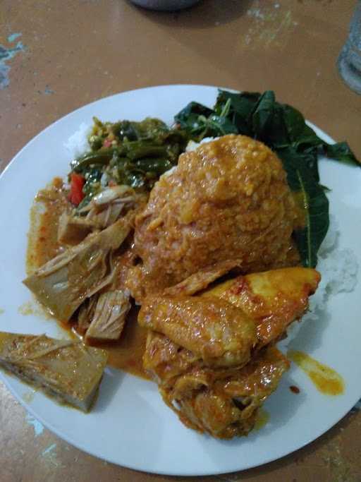 Warung Nasi Padang Ikonyo 6