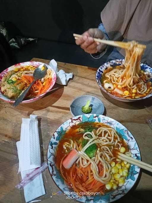 Kedai Ramen Aboy - Cimahi 10