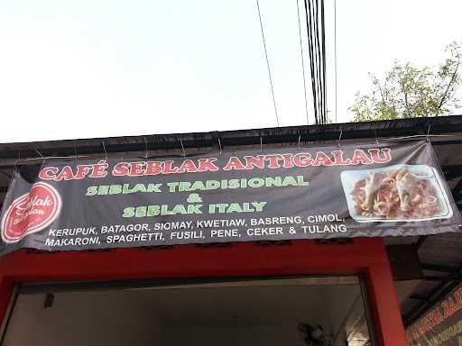 Cafe Seblak Antigalau 3