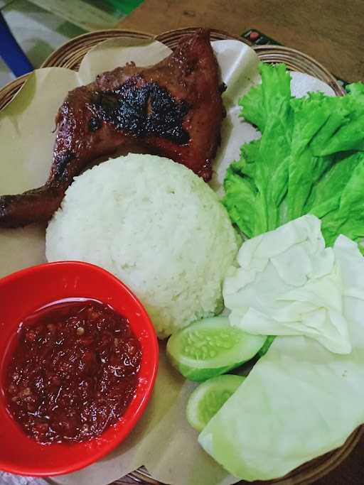 Ayam Bakar Ngawi 3