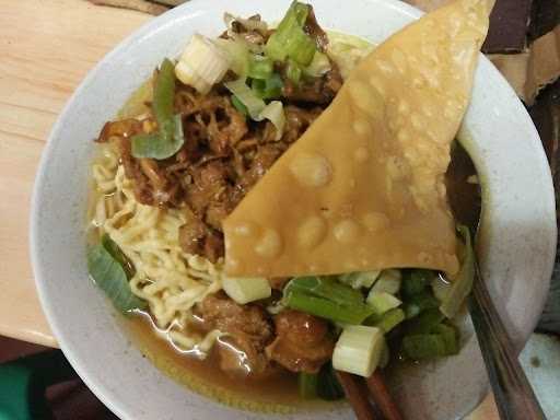 Bakso & Mie Ayam Fajar Margono 9