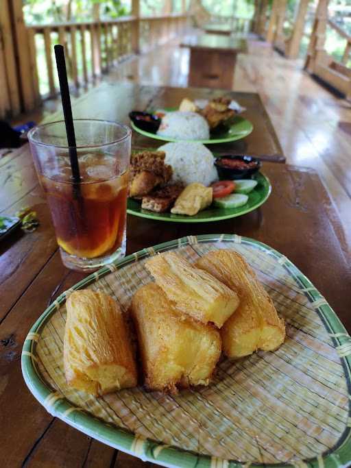 Warung Santai Bale Tondjong 6