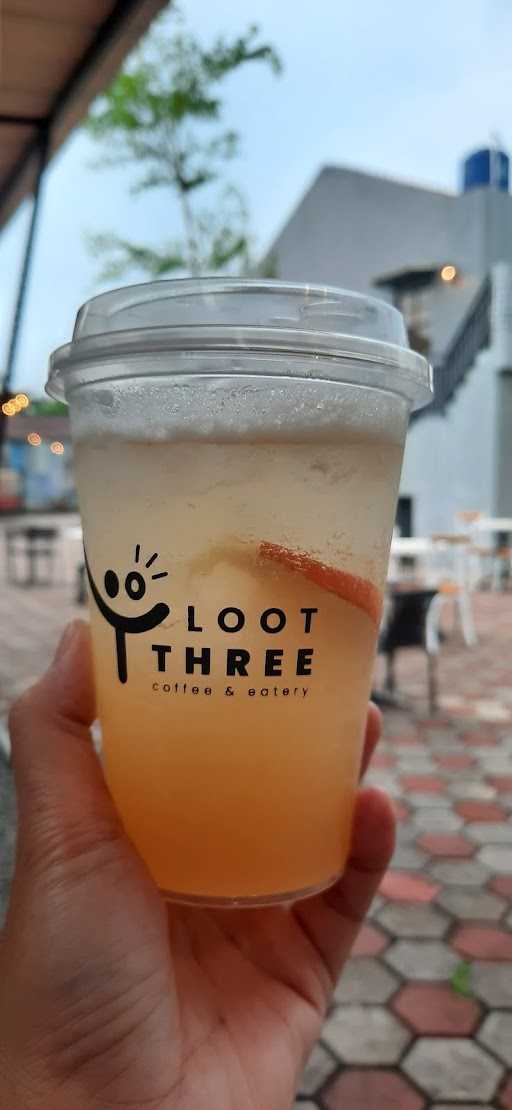 Loot Three Coffee And Eatery 1