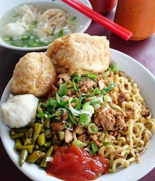 Mie Ayam Bangka Merry 6