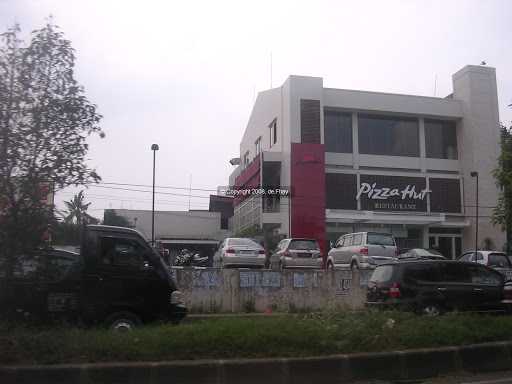 Pizza Hut Restoran 4