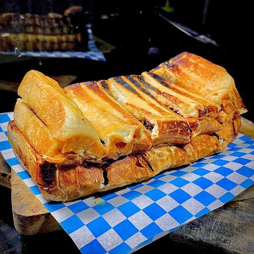 Roti Bakar Bandung 1