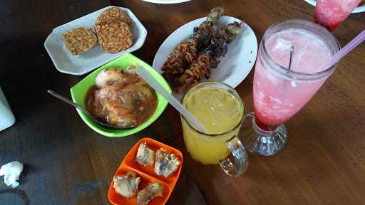 Rumah Makan Lesehan Pondok Laras 5