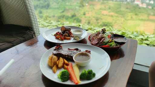 Skyline Best View Resto 2