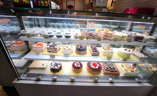 Mako Bakery & Cake - Ujung Berung Town Square 7