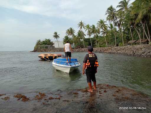 Pantai Cikuya 9