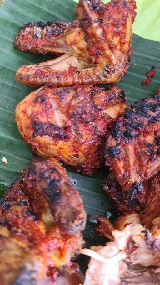 Saung Makan Abs (Ayam Bakar Sedap) 7