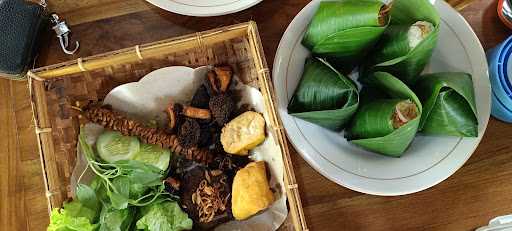 Nasi Uduk Kebon Kacang Cinere 10