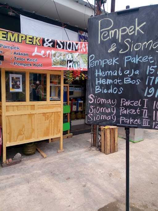 Pempek & Siomay, Lentera & Hulyah 8