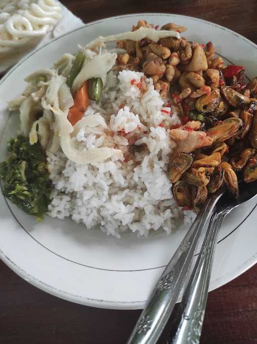 Warung Nasi Parahyangan 6