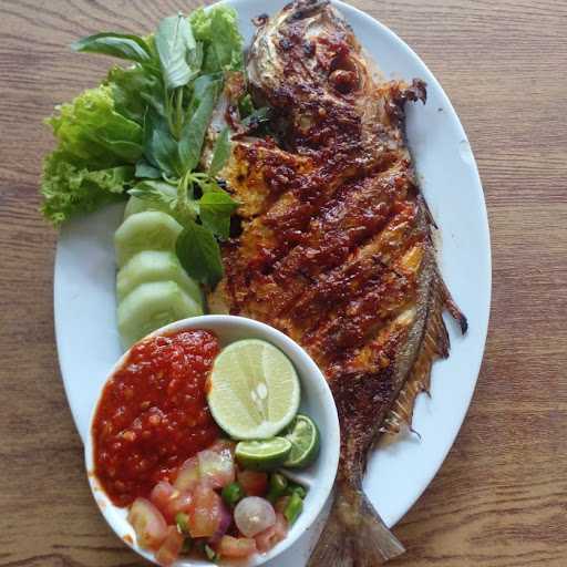 Ikan Bakar Segar 99 7