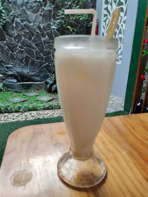 Kedai Sari 3