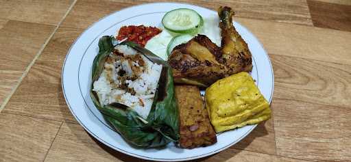 Warung Nasi Bakar Ibu Suri 4