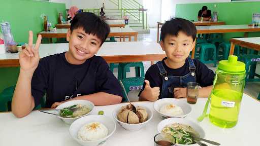 Bubur Ayam Lapangan 5