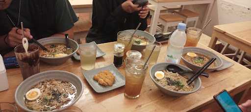 Hai Ramen Cipanas 1