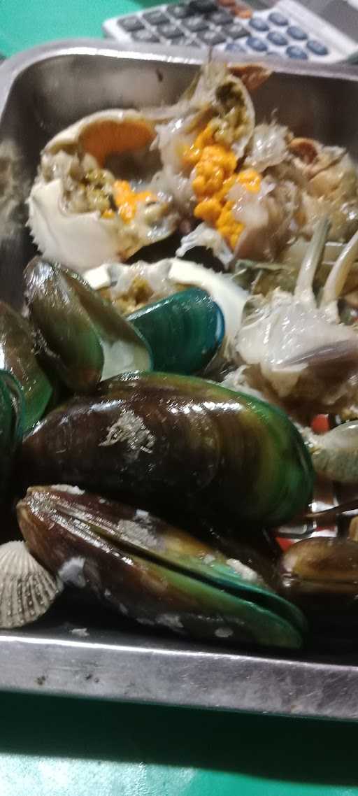 Doa Ibu Sea Food 22 3