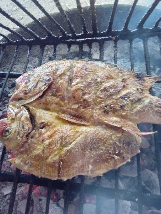 Ikan Bakar Alo 9