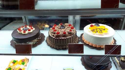 Holland Bakery - Bina Marga 4