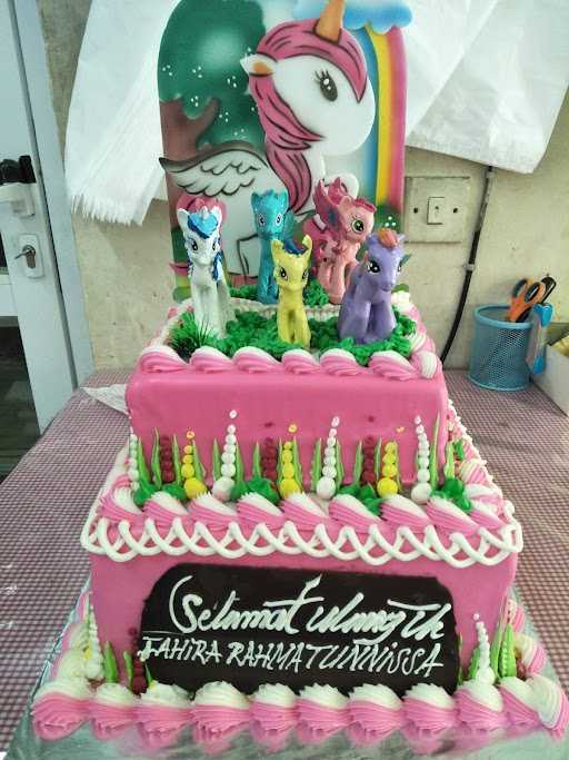 Teratai Cake & Bakery 8