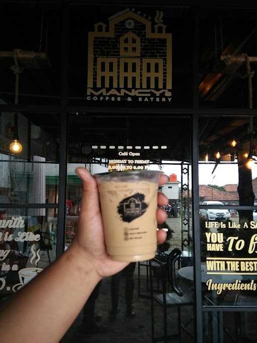 Mancy'S Koffie & Eatery 9