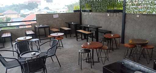 Pintu Dua Coffee 10