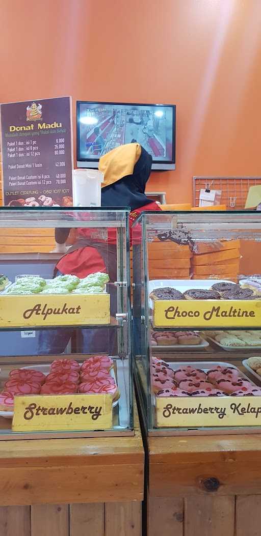 Donat Madu Cab Cipayung 5