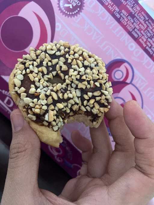 Jack Donut Lubang Buaya 3