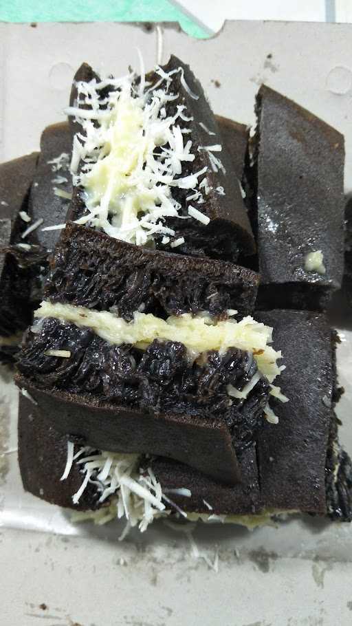 Martabak Manis Alul Bangka 7