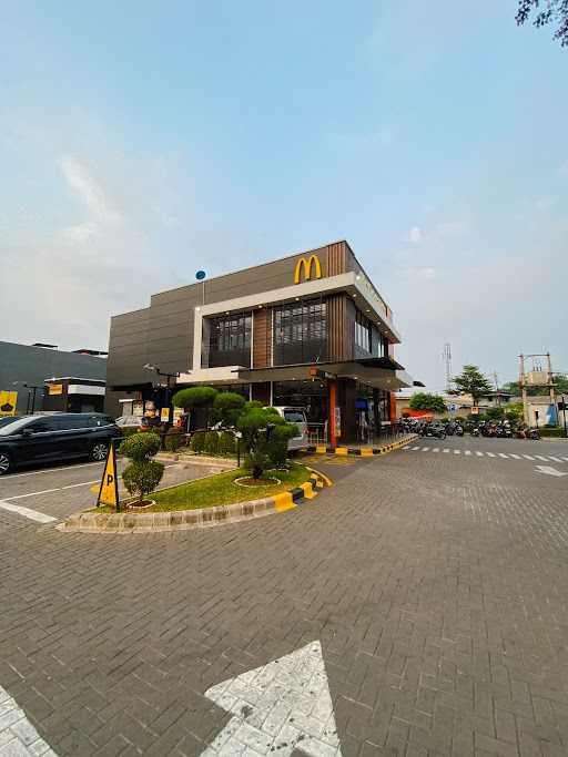 Mcdonald'S Cipayung 10