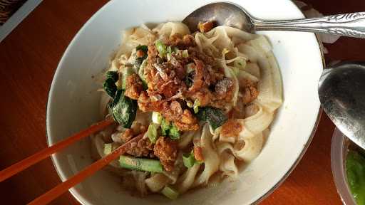 Mie Ayam Bangka Liong Lie 9