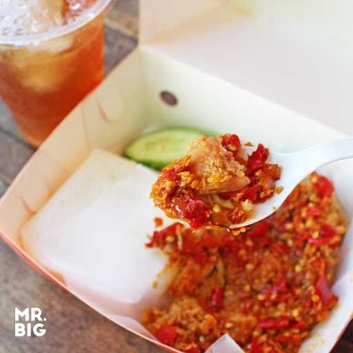 Mr Big Fried Chicken Bambu Wulung 7