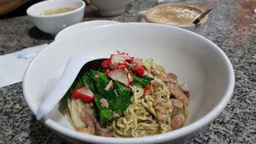 Par Topi Tao Bakmi Medan Chinnes Food & See Food 6