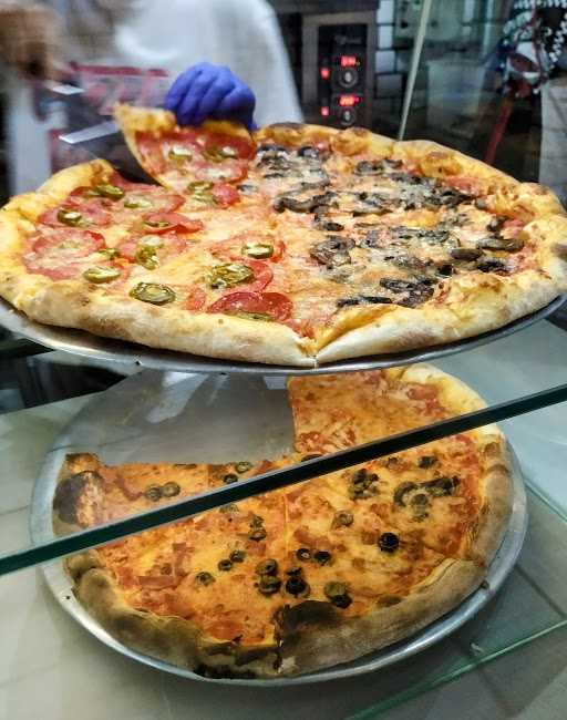 Pizza Place - The Amboja 2