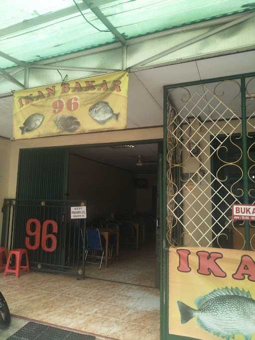 Rumah Makan 96 Seafood 10