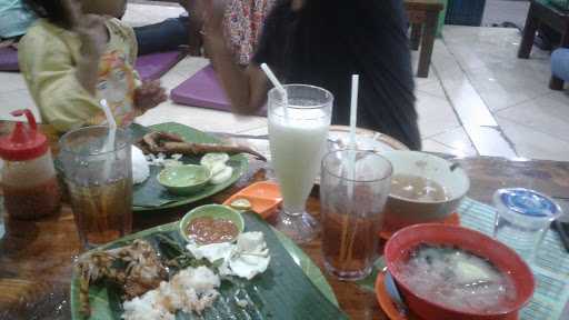 Rumah Makan Shinta 9