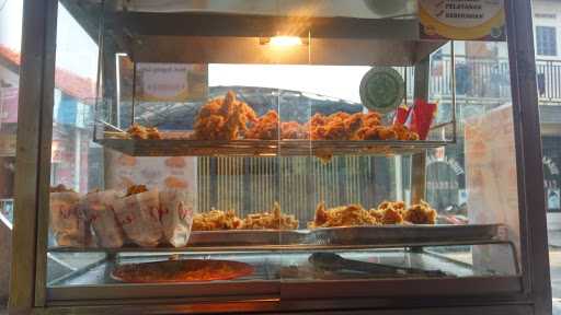 Sabana Fried Chicken Pertigaan Bambu Wulung Setu 3