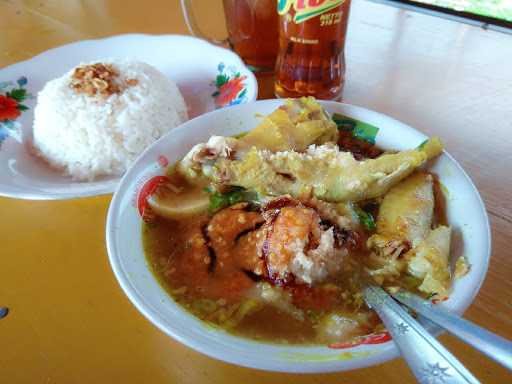 Soto Ayam Ceker Lamongan 4