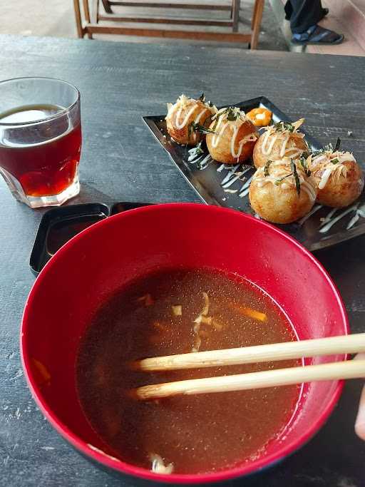 Tanoshi Sushi Ramen 4