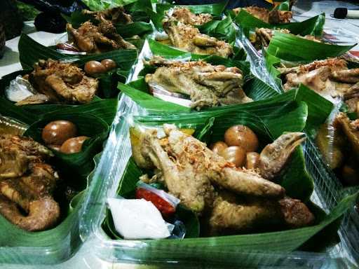 Warung Teras Bebek Ungkep Masjoko 10