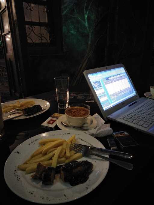 Coco Cafe Tasikmalaya 1