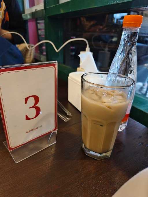 Kopitiam 242 8