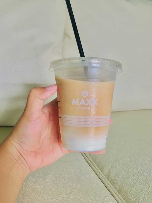 Maxx Coffee Mall Of Serang 6